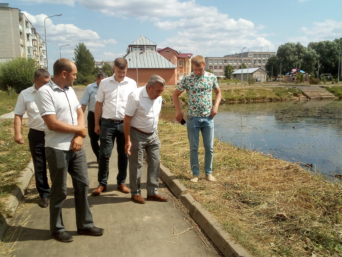 В Гаврилов-Яме полным ходом идут работы по благоустройству городских прудов